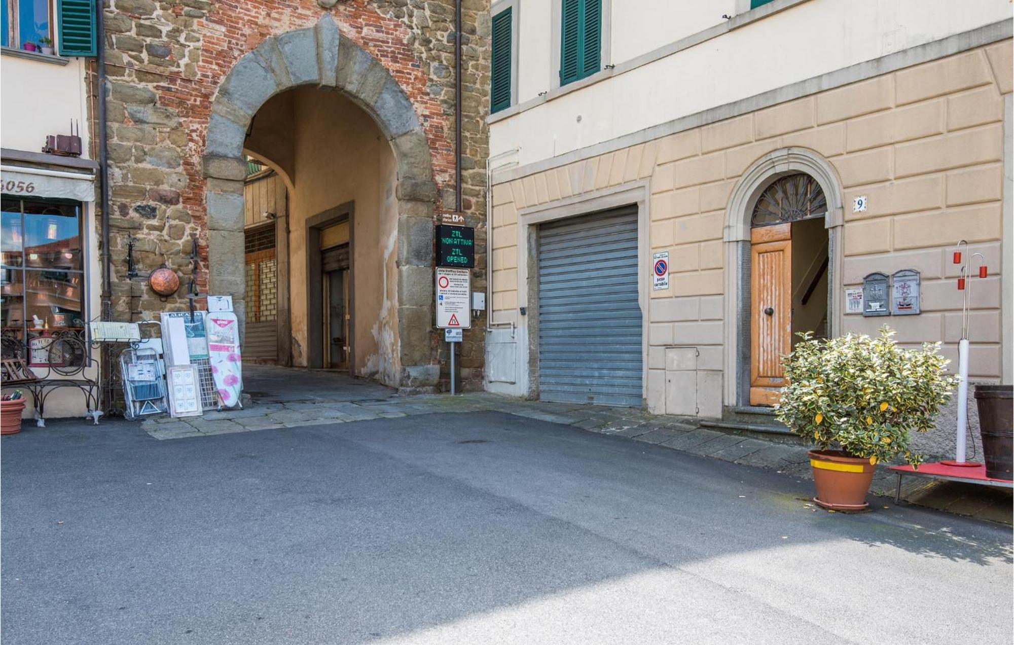 Nice Apartment In Monte San Savino With Kitchen Exterior foto
